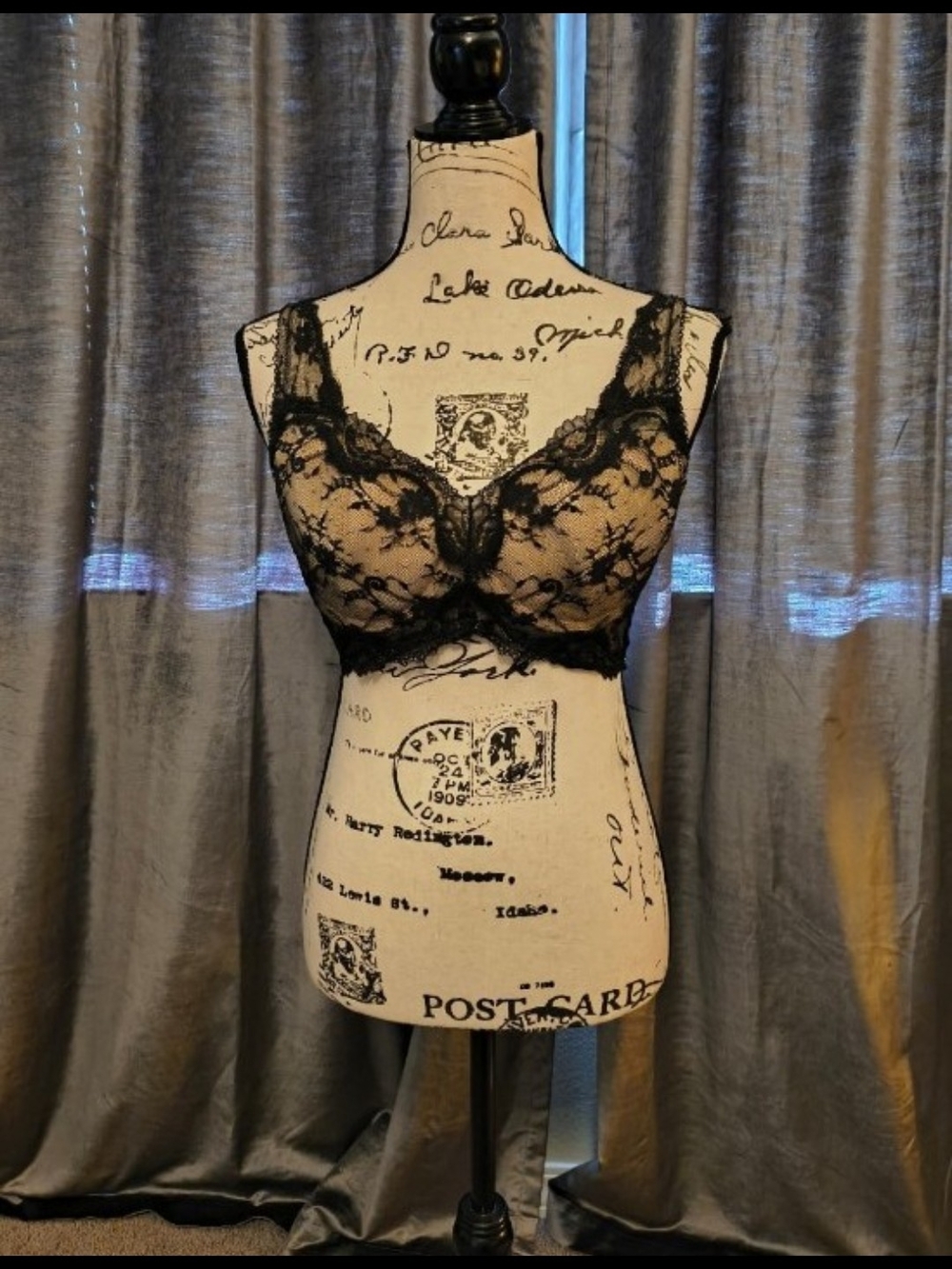 Victoria's Secret DREAM ANGLES Black Floral Lace Underwire Bra 34DD